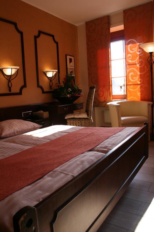 Le Pavillon Hotel Echternach Værelse billede